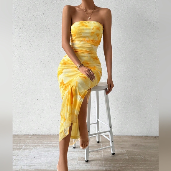 Tie Dye Strapless Dress With Side Slit Hem - Picture 2 of 4